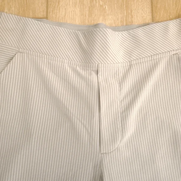 Athleta Brooklyn Ankle Pant Trouser Sz 6 Gray Stripe - Picture 3 of 9